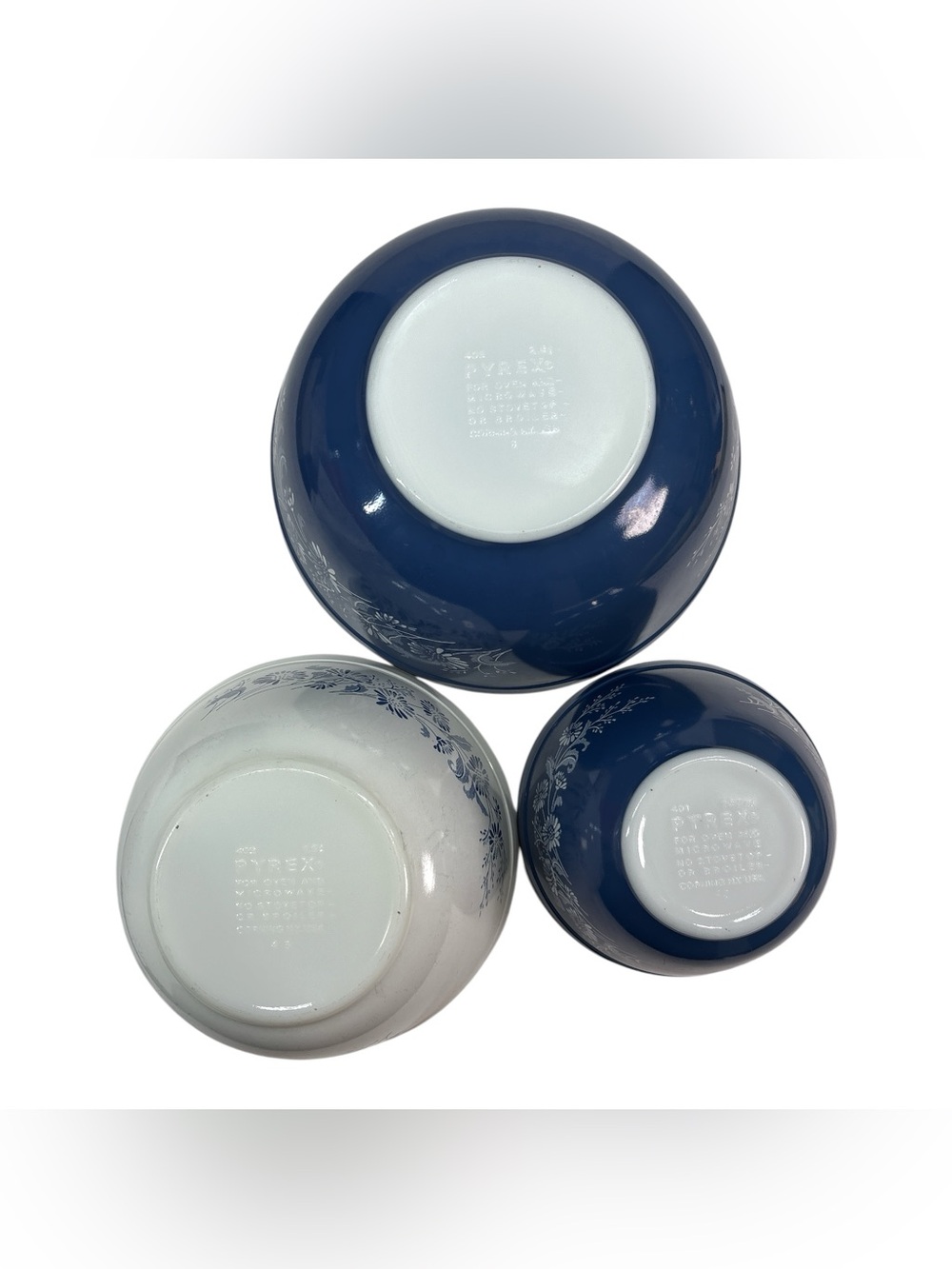 Vintage Pyrex Blue Colonial Mist Nesting Mixing Bowls – Set of 3 - 401,402,403 - Picture 6 of 7